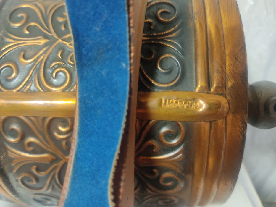 Боченок в медной чеканке СССР.