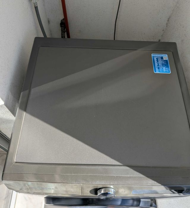 Máquina de lavar Samsung AddWash 9kg 1400rpm Classe A