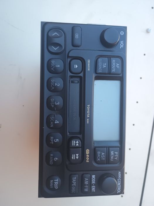 Radio samochodowe na kasetę Toyota RAV4 ll 00-05Rok