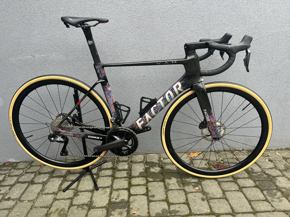 Rower szosowy Factor OSTRO VAM 2 54cm