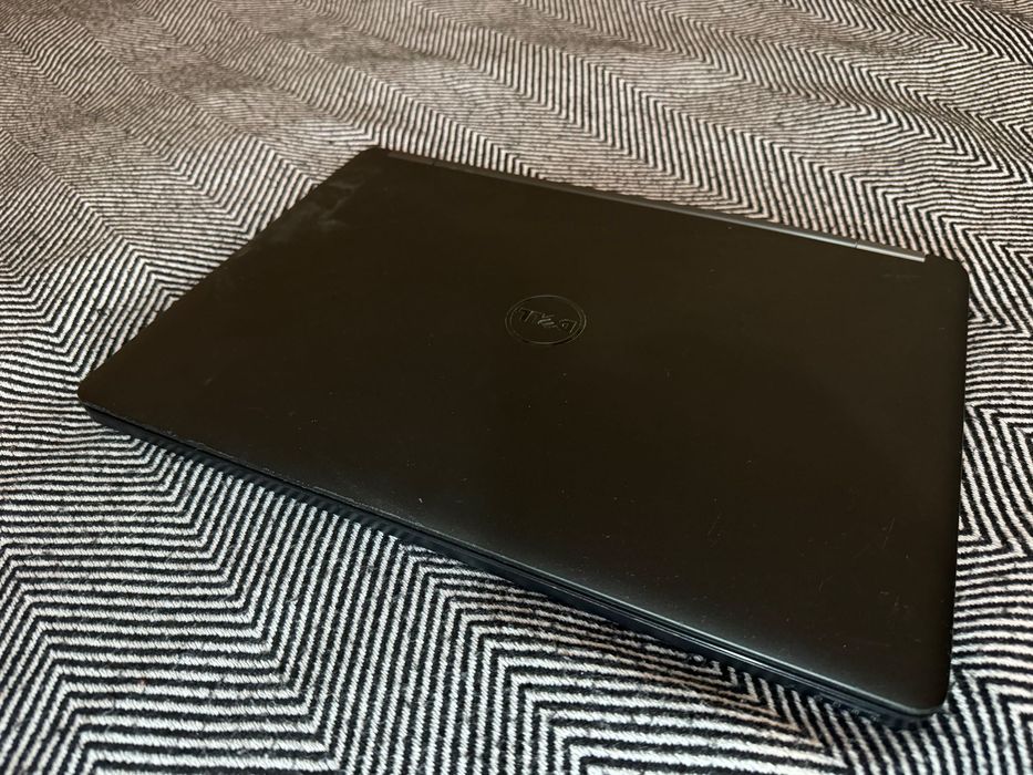 Ноутбук Dell/15/FullHd/8RAM/intel i5 5200 /500 HDD