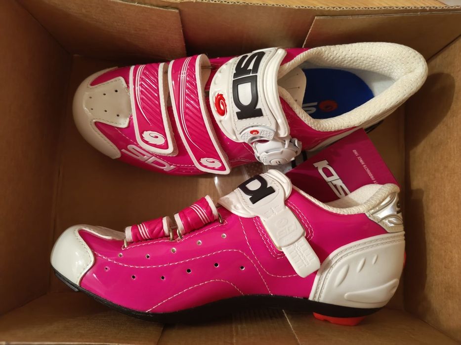 Buty damskie szosowe na rower