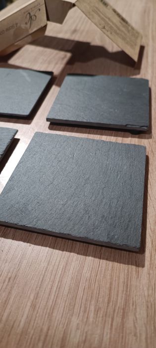 Podkładki z łupka 4 szt. pod kubki