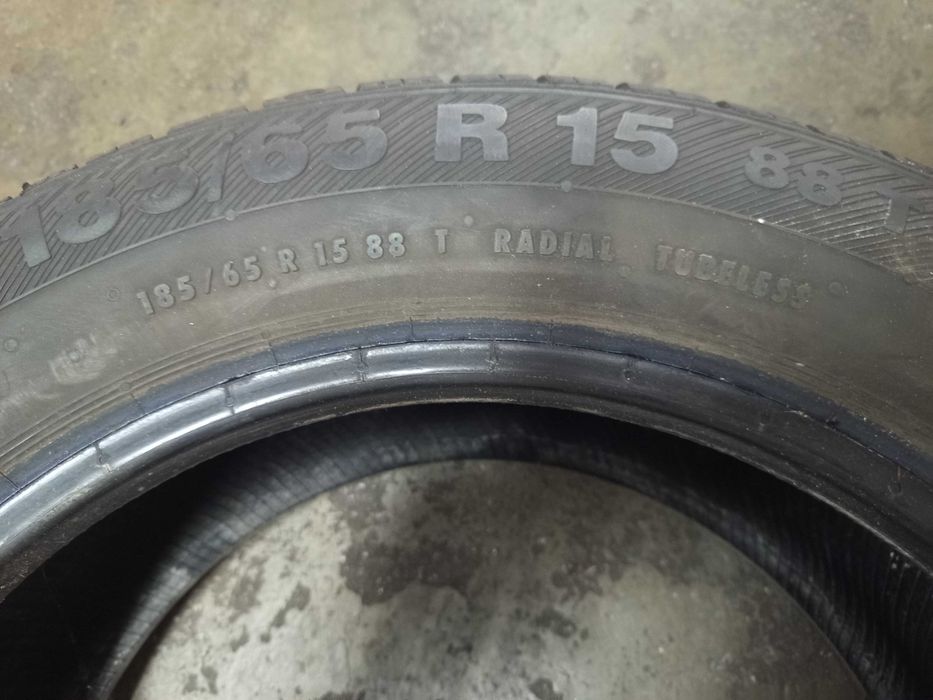 Pneu 185x65x15  88 BARUM