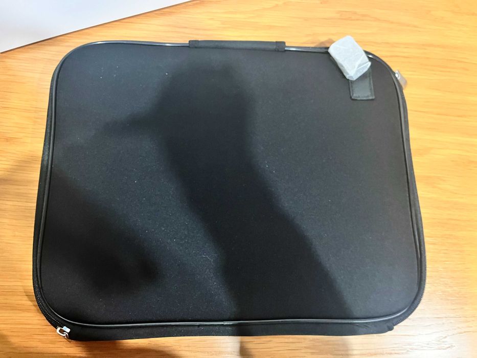 Bolsa para portátil Adidas nova