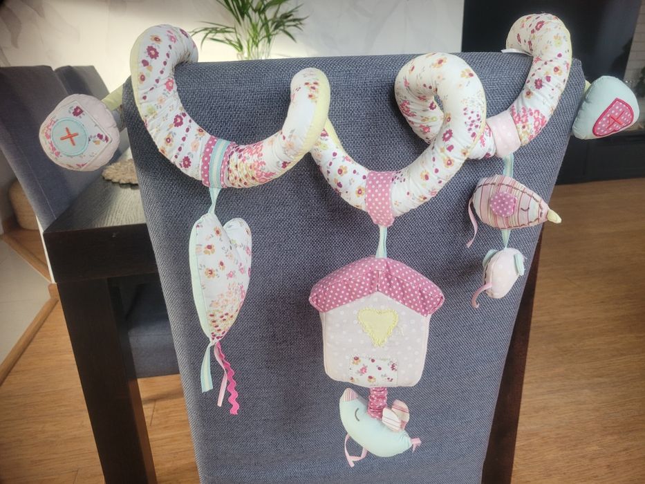 Zawieszka spiralna do wózka/ łóżeczka.  Pałąk Mamas & Papas