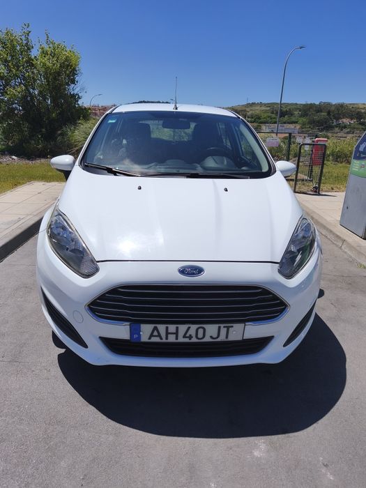 Ford Fiesta 1.5 TDCi Trend 2016 • Distribuição Mudada • 2 Chaves