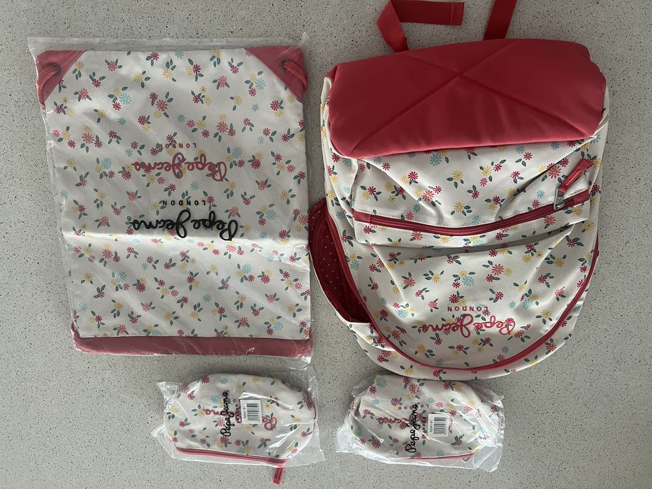 Mochila + estojos + saco PEPE JEANS