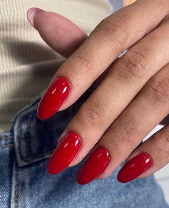Faço unhas, gel, gelinho ,extensão de gel, pedicure, depilação com cera, sobrancelhas