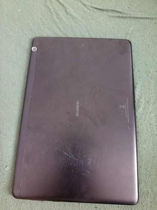 Tablet HUAWEI działa