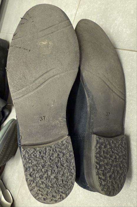 Granatowe zamszowe botki r37