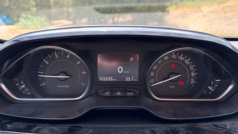 Peugeot 2008 — fotografia 9