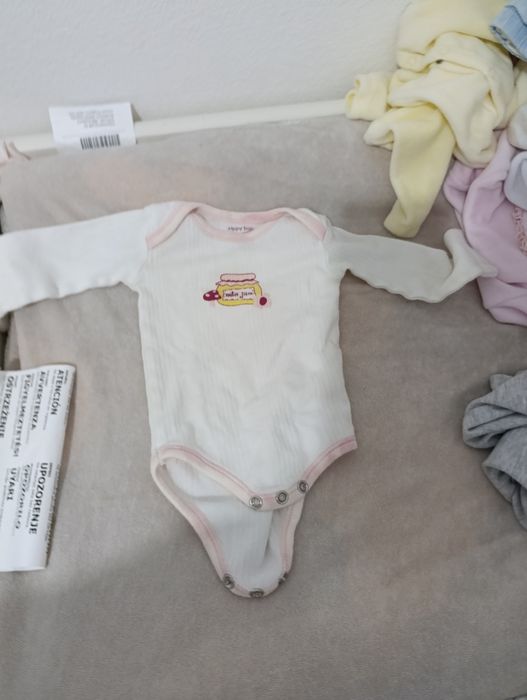 Roupa de bebe dos 0 meses até aos 3 meses