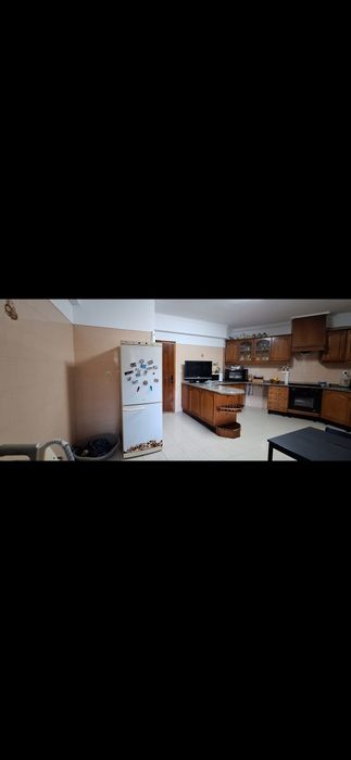 Apartamento T1 convertido em T2 no Cacém de Cima