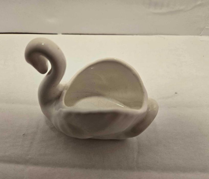 Łabędź porcelanowy na świeczkę