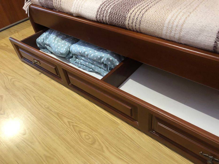 Дитячі меблі. Дитяча спальня