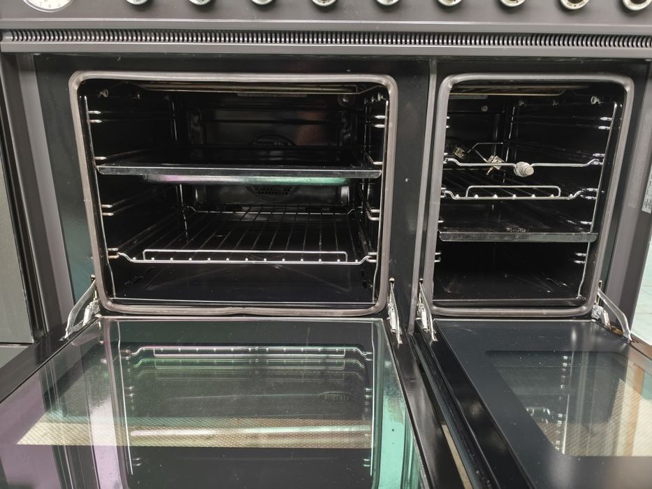 Професійна газова плита на 5 камфорок