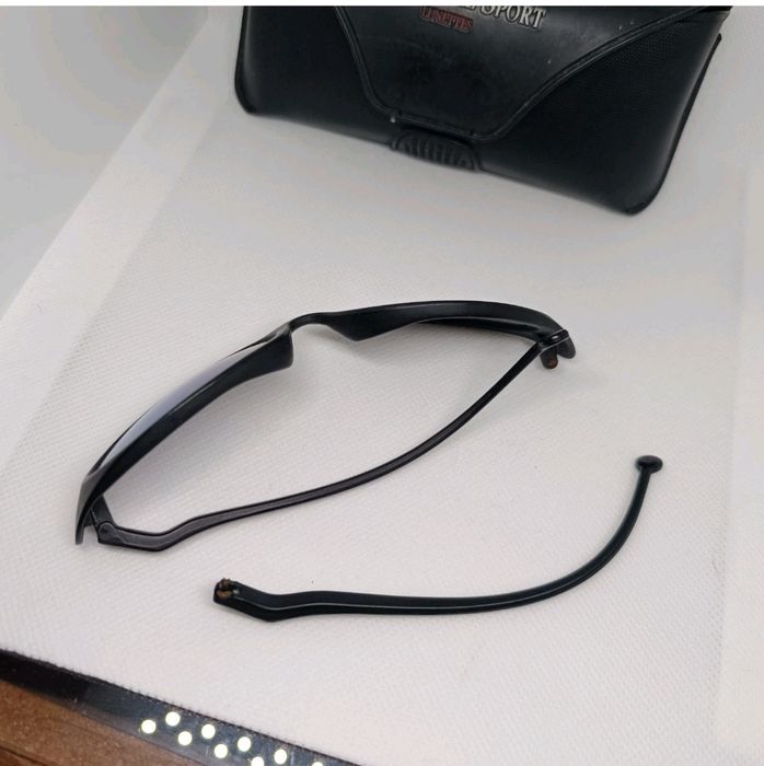 Óculos de Sol Pretos FAÇONNABLE Sport com Estojo. LER Descrição!