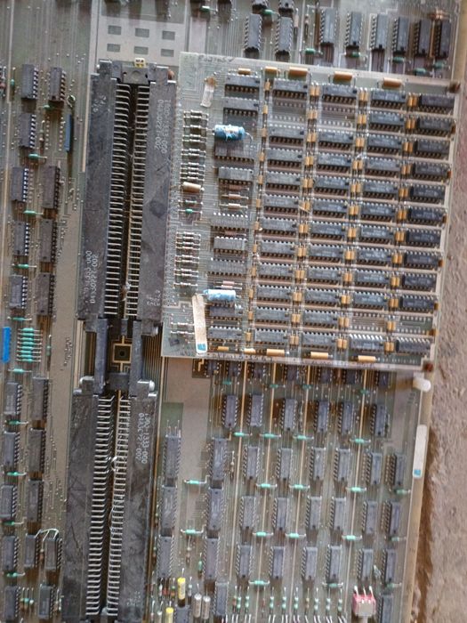 Płyty elektroniczne