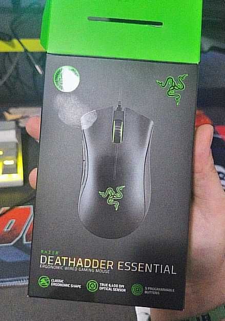 Rato Gaming RAZER Deathadder Ed 2021 (6400 dpi - Preto)