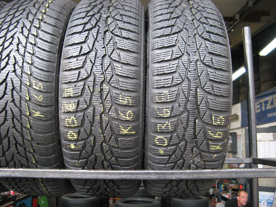 185/60R15 NOKIAN WR D4 - nr.0365