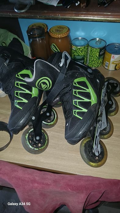 Sprzedam  rolki cena 120pln