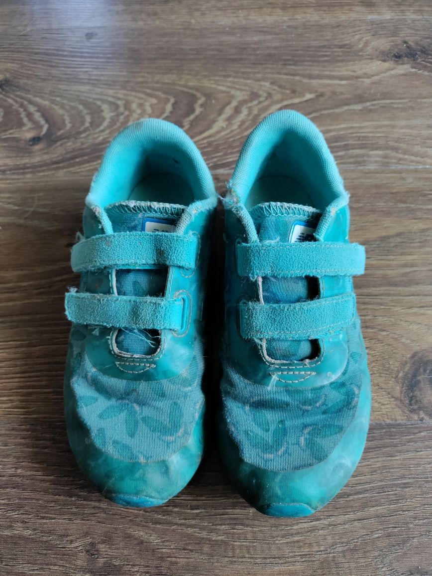 New balance sales 410 33