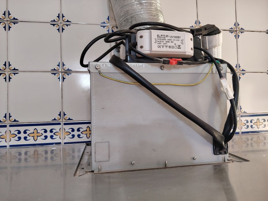 Exaustor Teka 90 cm - Avariado