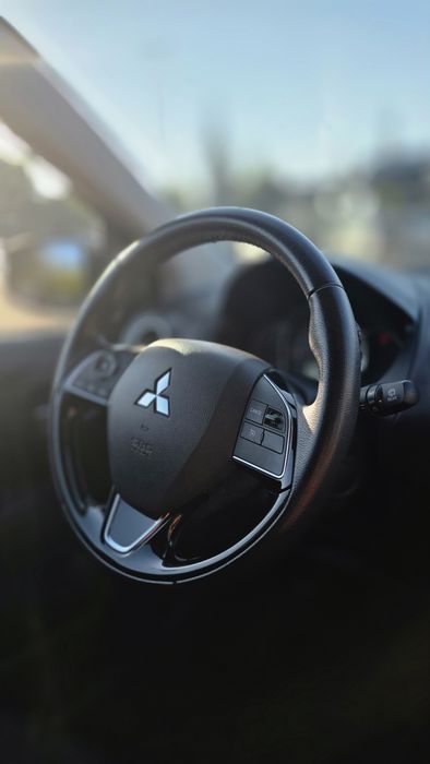 MITSUBISHI - SPACE STAR 1.2 connect edition CONNECT  2023 com 38.700 km