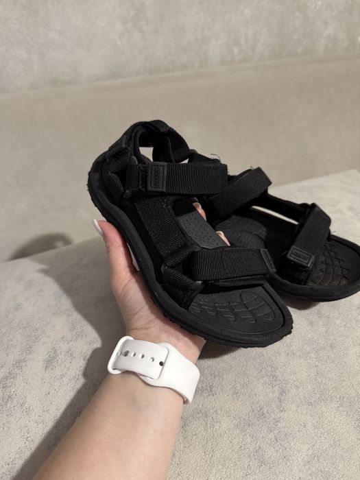 Босоножки на мальчика 31 размер б/у, облегченные сандали 31 р, санд