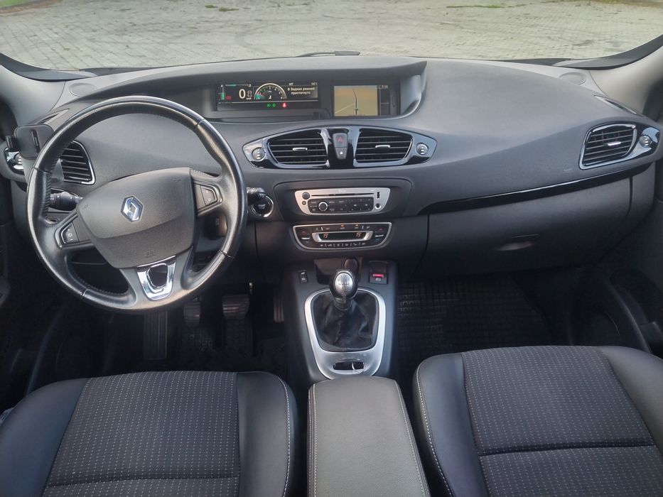 Renault Grand Scenik