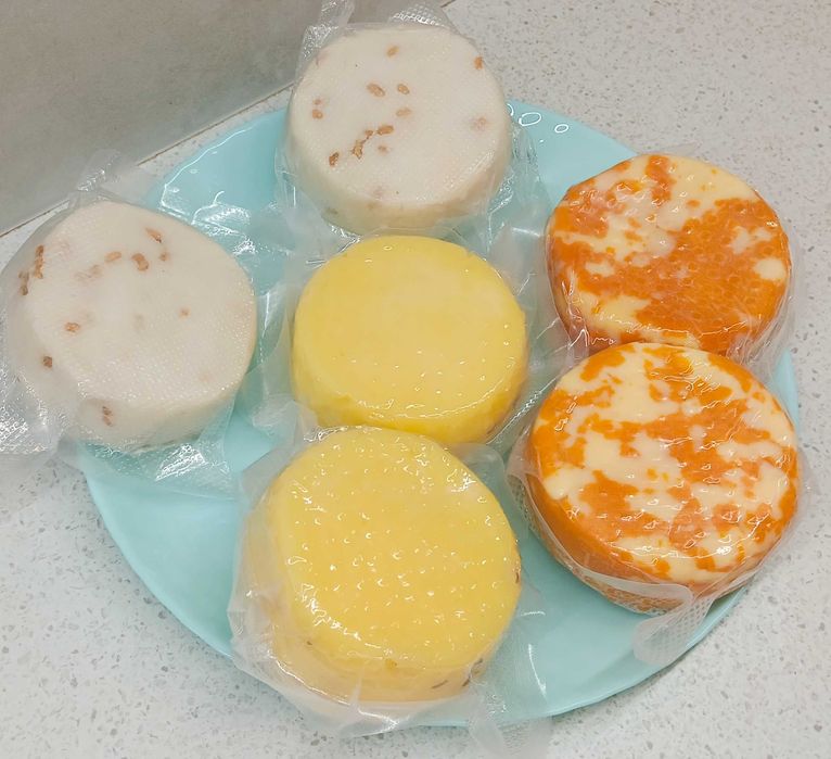 Козине молоко (творог, масло, бринза, сир і т.д)