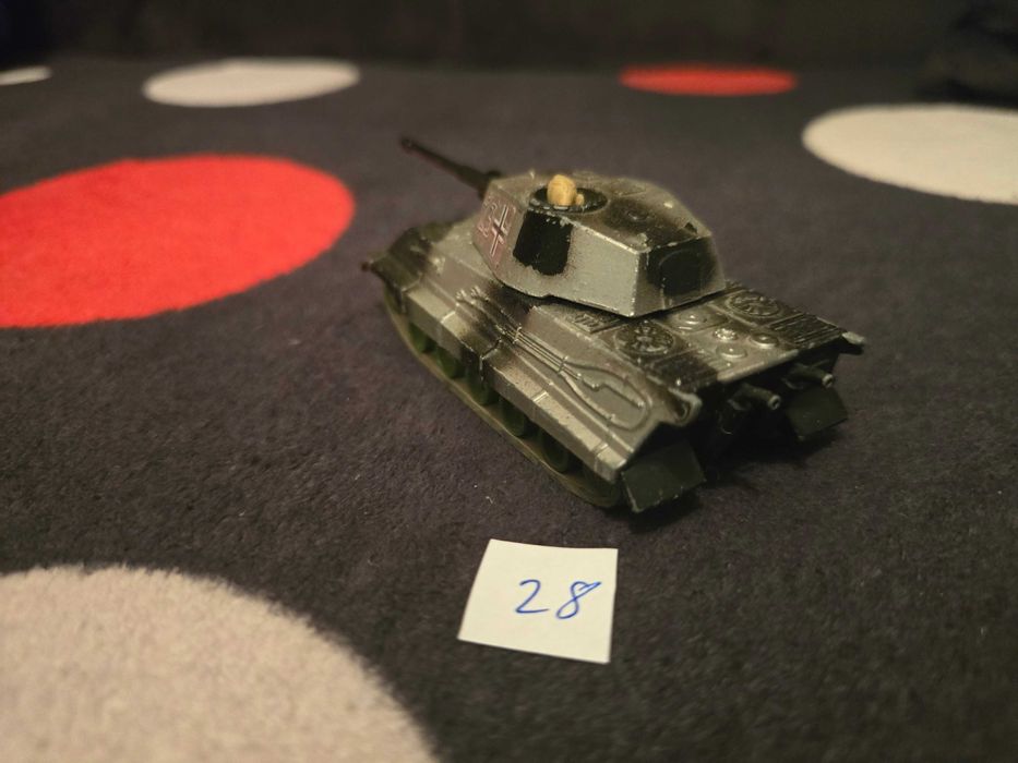 Matchbox Battle Kings K-104 King Tiger