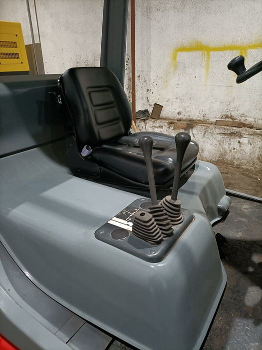 Empilhador Linde H4.0T LPG