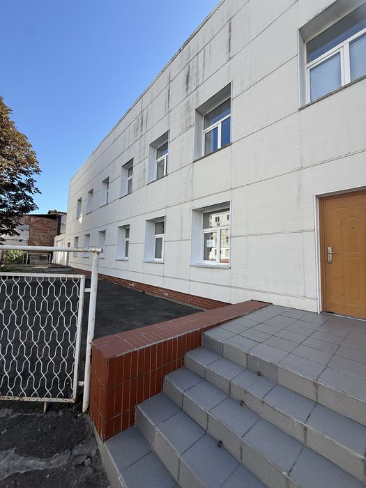 Без % Комерційна будівля 595 м² + земля у власності центр Фастова