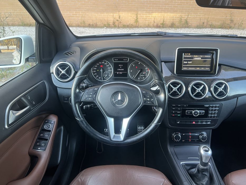 Mercedes-Benz B180 CDi motor Mercedes