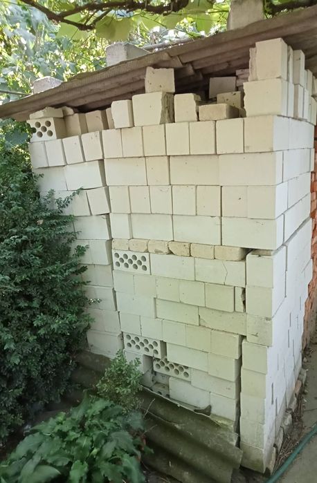 Силікатна цегла (блочок)