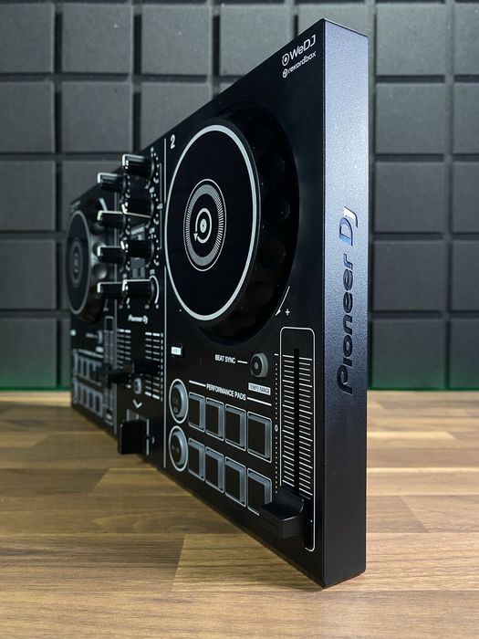 Pioneer DDJ-200 (Доставимо кур’єром — БЕЗКОШТОВНО!)