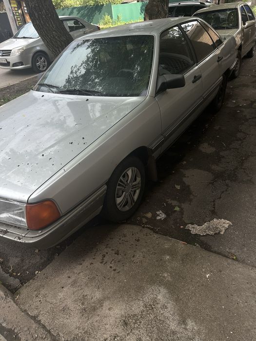Продам ауди 100