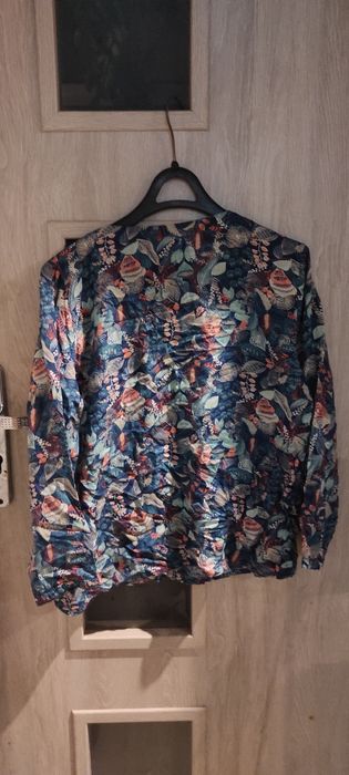 Bluzka w kolorowe ciapki