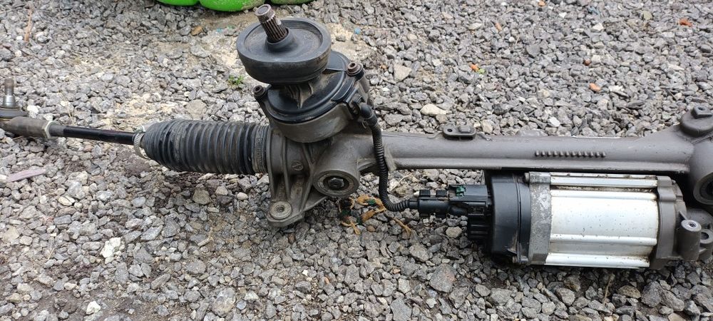 Рульова рейка VW Passat B6 Golf 5 Touran Caddy Skoda A5