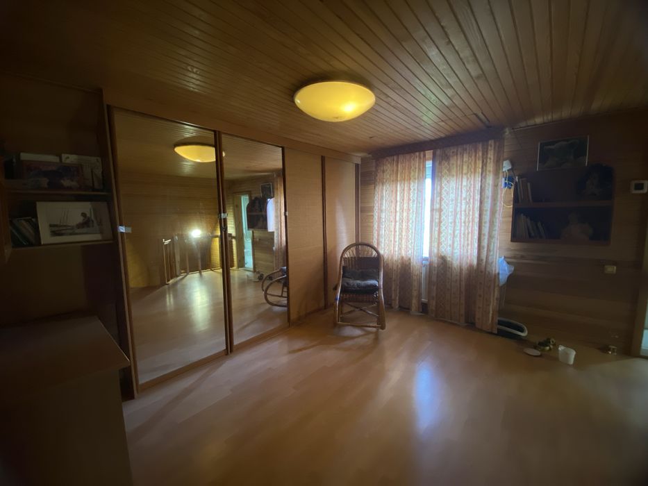 Продам  затишний будинок біля озера, Глеваха 30 км от Києва