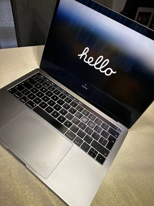 MACBOOK PRO 2019 TOUCH BAR - 256 GB EXCELENTE FUNCIONAMENTO