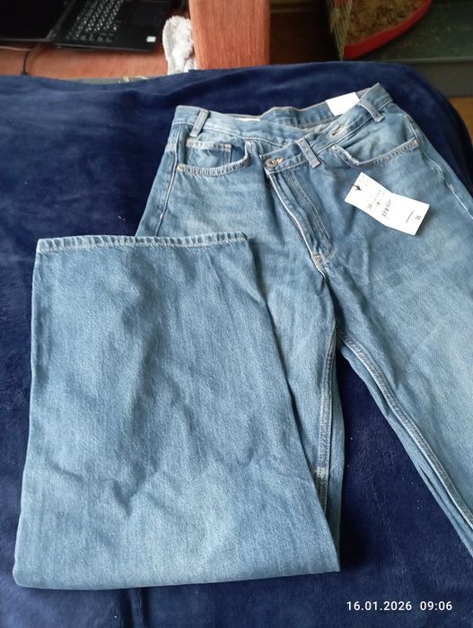 Джинсы Zara новые