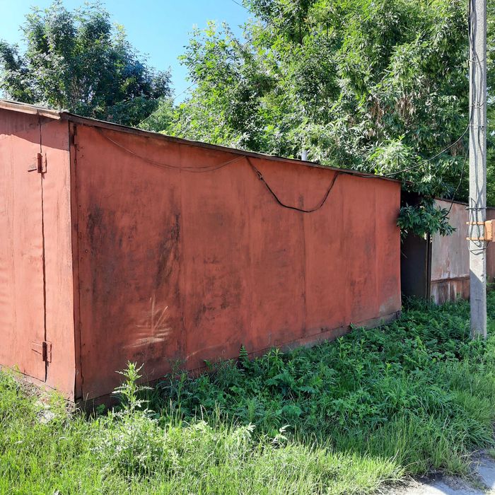 Продам  гараж в кооперативі Жигулі (р-н вул.Дубнівська)