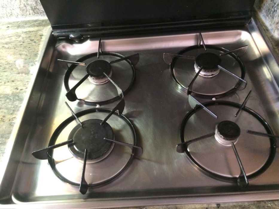 Forno, placa e campanula