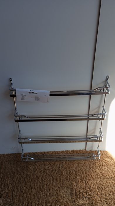 Regał na przybory kuchenne