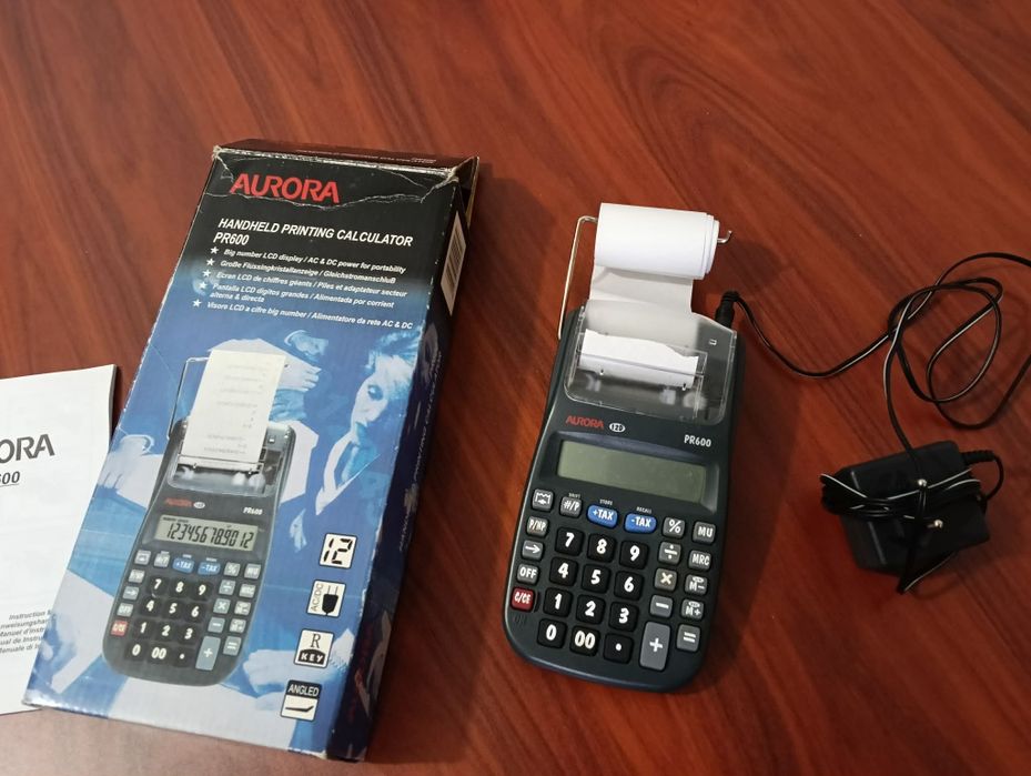 Máquina de calcular Aurora PR600 com rolo
