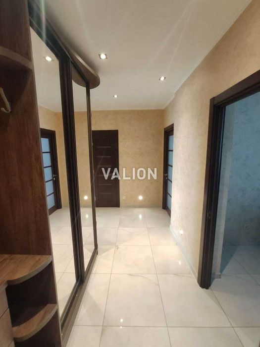 Продаж 2к пров Коломийський 17/31А Голосіївський рн Правий берег