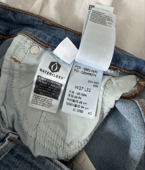 Nowe jeansy Levi's 721 High Rise Skinny